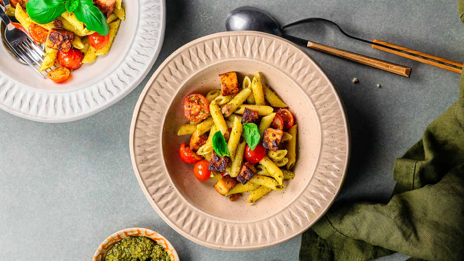 Receita Penne com tofu e tomate